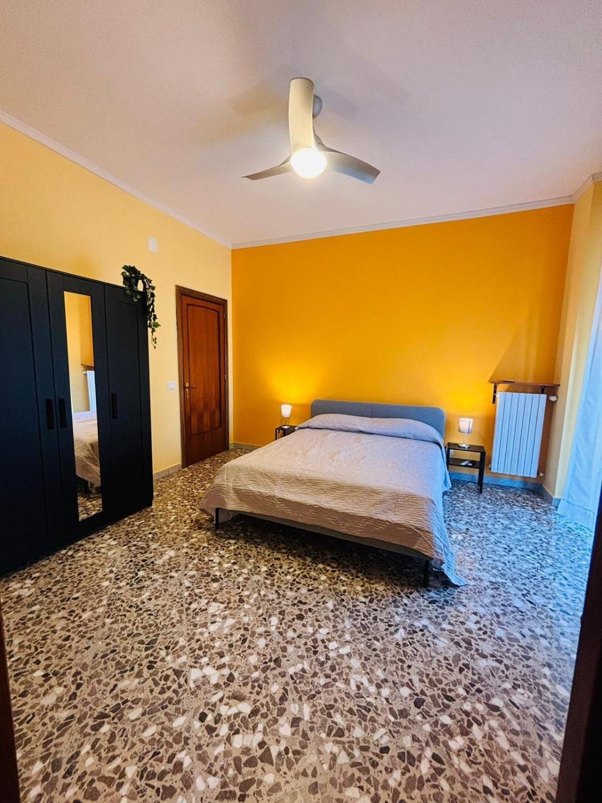 Matthias Central Rooms And Accomodation 巴里 外观 照片